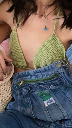 Simple Coachella Outfit, Strawberry Lipgloss, Kit Riva, 90s Overalls, Malibu Rising, Quoi Porter, Estilo Hippie, Mode Inspo