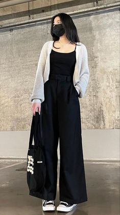 Mode Shoes, Korean Outfit Street Styles, Casual College Outfits, Korean Casual Outfits, Casual Day Outfits, Neue Outfits, Quick Outfits, Easy Trendy Outfits, Mode Inspo