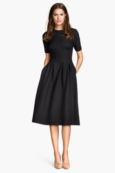 Sukienki Maksi, Young Professional Outfits, Apostolic Fashion, Office Dresses For Women, Outfits Modest, Stil Elegant, Office Dresses, Work Style, Plus Size Womens Clothing