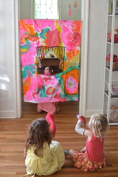 Homemade No-Sew Puppet Theater...and sock puppets, Homemade Puppets, Puppets For Kids, Puppet Theatre, Puppets Diy, Kids Theater, Art Bar