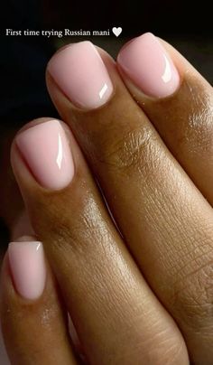 Cute Short Work Nails, Classic Manicure Ideas, Short Gel Natural Nails, Short Natural Manicure, Natural Nails Manicure Design, Manicure Ideas Natural Nails, Gel Manicure Short Nails Natural, Short Russian Manicure, Painting Natural Nails