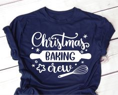 Christmas Baking Crew Svg, Funny Christmas Tees, Bakesale Ideas, Baking Crew Svg, Projet Cricut, Family Christmas Svg, Shirt Apron, Cricut Gifts, Cricut Hacks