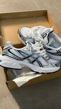 Blue Asics, Asics Gel 1130, Crocs Fashion, Pretty Shoes Sneakers, Cute Sneakers, Sport Shoes Women, Hype Shoes, Girly Shoes, Asics Shoes