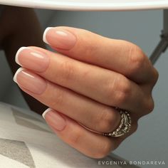 Minimal Nails, Simple Acrylic Nails, Classic Nails, Almond Acrylic Nails, Acrylic Nails Coffin Pink, Cute Gel Nails