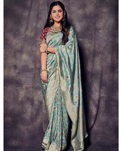 Indian Styling, Draped Sarees, Sabyasachi Saree, Graceful Lady, Isha Ambani, Desi Things, Banarasi Sari, Sabyasachi Sarees