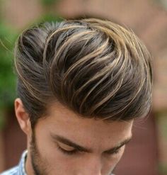 Hair Highlights Inspiration, Men Hair Color Highlights, Highlights Inspiration, Silver Hair Highlights, Dyed Hair Ombre, Short Dyed Hair, Haircut For Men