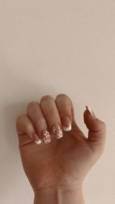 Acrylic Nail Art Ideas, Sqaure Nails, Classy Almond Nails, Simple Fall Nails, Graduation Nails, Short Gel Nails, Cute Simple Nails, Nail Art Designs Summer, Simple Gel Nails