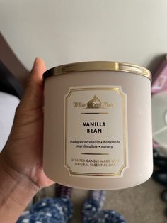 Vanilla Bean Candle, White Barn Candle, Steamed Milk, Homemade Marshmallow, Candle Obsession, Best Smelling Candles, Bath Body Works Candles, Vanilla Candle, Madagascar Vanilla