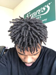 Fade Dreads, Dreads Short Hair, Coiling Natural Hair, Short Dreadlocks Styles, Short Hair Twist Styles, Dread Styles, Black Hair Cuts, Dread Locks