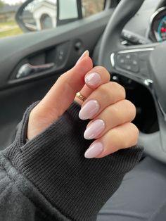 Medium Length Nails Round, Nails Simple Solid Color, Alomd Nails Ideas, Warm Pink Nails, Plain Almond Nails, Soft Almond Nails, Baby Pink Almond Nails, Light Pink Almond Nails, Milky Pink Nails