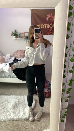 Woman Leggings, Cute Outfits With Leggings, Casual School Outfits, Cute Outfits For School