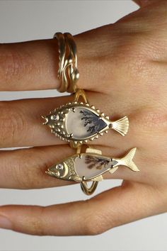 Fish rings made of 18k gold from Lunar Rain. Designed by Melissa Chen. Fish Rings, Unique Fish, Fish Jewelry, Funky Jewelry, Jewelry Lookbook, Dream Jewelry, Pretty Jewellery, Jewelry Inspo, Cute Jewelry