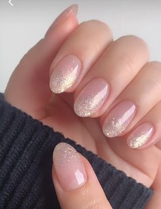 Nail Art Designs Small Nails, Small Nail Extensions, Small Gel Nails, Nails For Diwali, Diwali Nail Art Designs, Pink Gel Nails Ideas, Pink Prom Nails, Diwali Nails, France Nails