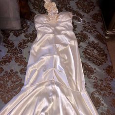 Mermaid Silk Off White Shinny Dress Size 6 Prom, Mermaid, Colorful Dresses, Prom Dresses, Off White, Silk, Womens Dresses, White, Dresses