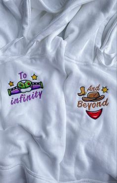 Disney Hoodies Embroidery, Bff Matching Hoodies, Matching Disney Outfits, Hoodies Disney, Matching Hoodies For Couples, Embroidery Shirts, Disney Themed Outfits, Hoodie Diy