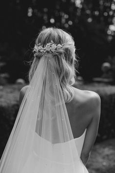 the back of a bride's head wearing a veil