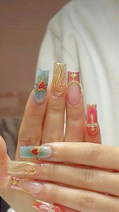 Fairy Inspo Nails, Jesus Inspired Nails, Cancerian Nails, Sun Inspired Nails, Italian Nails Designs Italy, Nails Spiritual, Goddess Nails Designs, Mexico Nail Ideas, Mexican Inspired Nails Mexico