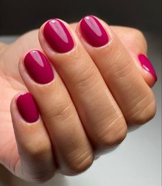 Beautiful Red Nails, Kutek Disney, Wine Nails, Casual Nails, Round Nails, Look Classy, Red Nail, Pink Nail, Manicure Y Pedicure