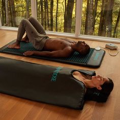 Get addicted to your own alchemy. Our Infrared Sauna Blanket detoxifies the body, relaxes the mind, boosts your mood, promotes glowing skin, and stokes a healthy DOSE of your brain’s feel-good chemicals (a rejuvenating, euphoric experience that we call ‘getting high, naturally’). HigherDOSE’s Sauna Blanket is the original at-home infrared device, beloved by celebrities and health experts around the world. We’ve spent years perfecting the technology, so that you don’t have to visit a wellness spa Crystal Therapy Healing, Infrared Sauna Blanket, Sauna Blanket, Mom Must Haves, Pemf Therapy, Full Body Detox, Addicted To You, Health Shop, Spa Inspiration