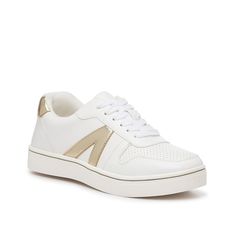 Mia-Krew Sneaker - Women's The Krew sneakers from Mia are the perfect addition to casual everyday looks. Complete with a simple silhouette, intricate stitching, and a perforated toe detail. Simple Silhouette, Summer Clothes, Casual Everyday, Everyday Look, Gold Metal, Summer Outfits, Stitching, Sneakers