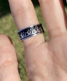 Alt Piercings, Flame Ring, Many Rings, Mens Rings Fashion, Indie Outfits