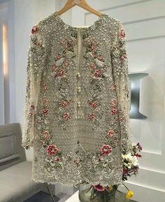 Gold Wedding Party, Dabka Work, Cloth Dress, Gold Wedding, Wedding Party, Round Neck, Skin, Long Sleeve