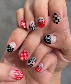 Black Mix And Match Nails, Mail Manicure Designs, Short Nail Designs Black And Red, Mix Match Nails Short, Black And Red Nails Ideas Short, Punk Nails Short, Short Black And Red Nails, Short Nail Designs Men, Black And Red Short Nails