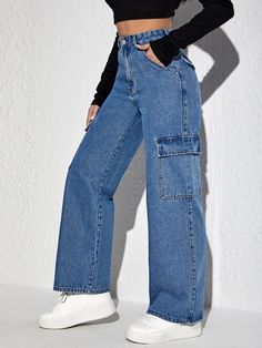 Costume Jeans, Flap Pocket Jeans, Womens Distressed Jeans, Legs Outfit, Jeans Outfit Women, Fashion Top Outfits, Trendy Jeans, Trendy Outfits For Teens, Stylish Jeans