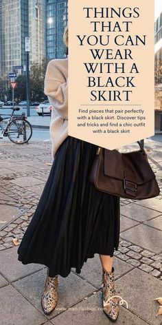 Midi Rok Outfit, Black Skirt Winter, Black Skirt Outfit Fall, Black Skirt Outfit Winter, Black Pleated Skirt Outfit, Black Midi Skirt Outfit, Long Black Skirt Outfit, Midi Skirt Outfit Winter, Skirt Outfit Fall