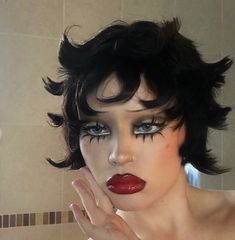 Betty Boop Makeup Halloween, Drag Inspired Outfit, Betty Boop Photo Shoot, Betty Boop Halloween Costume, Betty Boop Costume, Retro Makeup Looks, Betty Boop Makeup, Drag Ideas, Artsy Makeup