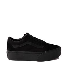 Black Platform Vans, Old Skool Stackform, Best Vans, Platform Vans, Black Monochrome, Vans Store, New Vans, Cool Vans, Monochrome Fashion