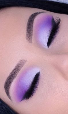 Formal Purple Makeup, Sweet 16 Makeup Lavender, Light Blue And Purple Eye Makeup, Elegant Purple Eye Makeup, Purple Quince Eye Makeup, Prom Make Up Purple, Light Purple Prom Makeup Looks, Lavander Eyeshadow Look, Light Purple Smokey Eye Makeup