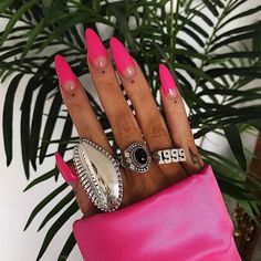 - Pinterest - MaebelBelle - Sophie Floyd, Stiletto Nails Designs, Chic Nails, Dope Nails, Stiletto Nails, Perfect Nails