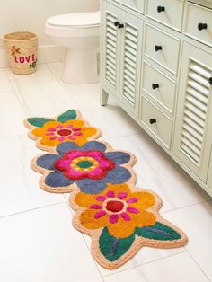 Tufted Runner Bath Mat - Folk Flower-view 1 Decor Apartment Ideas, Bathroom Finds, Duvet Covers Floral, Home Decor Apartment, Runner Bath Mat, Embroidered Duvet Cover, Cute Bath Mats, Makeup Removing, Hair Towel Wrap