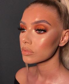 Makeup With Orange Dress, Orange Makeup Looks, Burnt Orange Eyeshadow, Thanksgiving Makeup Looks, New Makeup Trends, Thanksgiving Makeup, Fall Eye Makeup