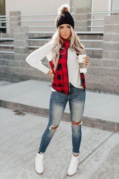 Leopard Sneakers Outfit, Fall 2016 Outfits, Zip Up Vest, Outfits 2016, Leopard Sneakers, Casual Work Outfits, Vest Outfits, Red Outfit