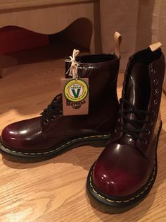 Doc Martens cherry red #vegan #boots #docmartens Doc Marten Oxford, Red Boots, Doc Martens, Cherry Red, Gorgeous Shoes, Dr. Martens Boots, Dr. Martens, Combat Boots, Classy Outfits