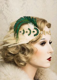 Our unique design Art Deco inspired flapper headband made with ivory and peacock feathers, gold and emerald jewel and gold rhinestone trim.  Feathers are available in various colors, please contact for color availability. Our accessories are made to order, so if you want to customize it or to have a headband designed especially for you, please contact me! ♥ HOW TO ORDER: please select items that you want to buy from the drop-down menu. To purchase multiple items and please add each item to cart Peacock Hair Color, New Year Accessories, 1920s Accessories, Peacock Hair, Gatsby Headband, Rhinestone Headpiece, Flapper Headband, Rhinestone Art, Rhinestone Trim