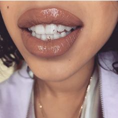 Beautiful Teeth Smile, Deja Core, Cute Teeth, Natural Teeth Whitening Diy, Teeth Whitening Procedure, Tooth Jewelry