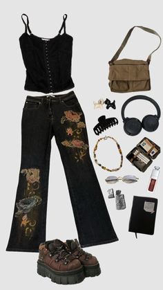 #grunge #coolgirl  #alternative #outfitinspo #outfit #outfits #outfitinspiration #outfitideas #styleinspo #style #fashioninspo #fashion #fitinspo #fit #fitcheck #fits #clothes #moodboards #y2kfashion 70s Grunge Outfits, 2000’s Outfits, 70s Grunge, Gothic Y2k, Outfits 70s, Witchy Fashion, Witch Outfit, Fits Clothes, Current Styles