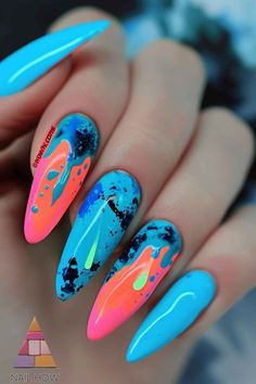 Neon Purple Nail Designs, Black Nail With Neon Design, Neon Effect Nail Art, Neon Gel Nails, Neon Sign Nails Designs, Neon Pigment Nail Art, Neon Comic Nails, Smile Nails, Neon Purple Nails