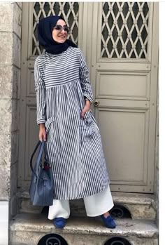 Strip Tunic Tunik Modern, Moslem Fashion, Modern Hijab Fashion, Muslim Women Fashion, Muslim Dress