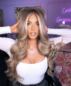 New Blonde Hair Trends, Blonde Hair Trends, Hair Trends 2022, New Blonde Hair, Soft Blonde Hair, Blonde Hair Goals, Blonde Hair With Roots, Natural Brown Hair, Baby Lights