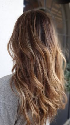 Ombré beach waves hair Brown To Blonde Balayage, Balayage Blonde, Super Hair, Hair Balayage, Bohol, Balayage Brunette, Ombre Hair Color, Blonde Balayage, Brunette Hair