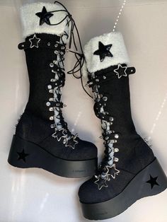 Cute Boots Aesthetic, Celestial Boots, Star Aesthetic Clothes, Big Platform Shoes, Cool Shoes Women, Cute Knee High Boots, Platform Boots Outfit, Harajuku Shoes, Aesthetic Heels