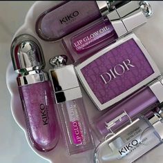 Purple Makeup Products, Purple Cosmetics, Kiko Gloss, Makeup Furniture, Koleksi Makeup, Purple Makeup, Gloss Labial