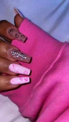 Anime Nails Acrylic, Anime Nails, Edgy Nails, Nail Art Designs Diy, Short Square Acrylic Nails, Acrylic Nail Art, Square Acrylic Nails, Heart Nails, Short Acrylic Nails