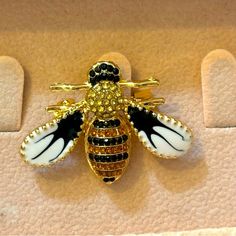 Nwot Bee Sparkly Fashion Brooch! Have Fun With This Brooch! Wear It On Any Blazer, Jacket, Shirt Or Hat. Measurements Approximate: 1.5’ Width 1’ Length Bicycle Necklace, Bee Hat, Sparkly Fashion, Bee Brooch, Jacket Shirt, Linen Bag, Queen Bee, Silver Brooch, Distressed Black Jeans