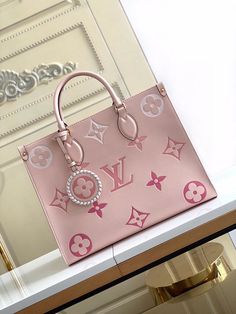 PHALO - LOV Bags - 637 Pink Louis Vuitton Bag, Pink Louis Vuitton, Tas Lv, Sac Louis Vuitton, Luxury Bags Collection, Girly Bags, Pink Girly Things, Luxury Purses, Girly Accessories