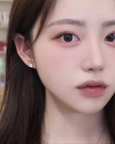 Korean Eye Makeup, Asian Eye Makeup, Elegant Makeup, Glowing Makeup